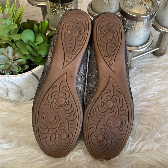 YKX&CO Gray Cloth Studded Round Toe Ballet Flat Size EU 39 - Picture 7 of 13